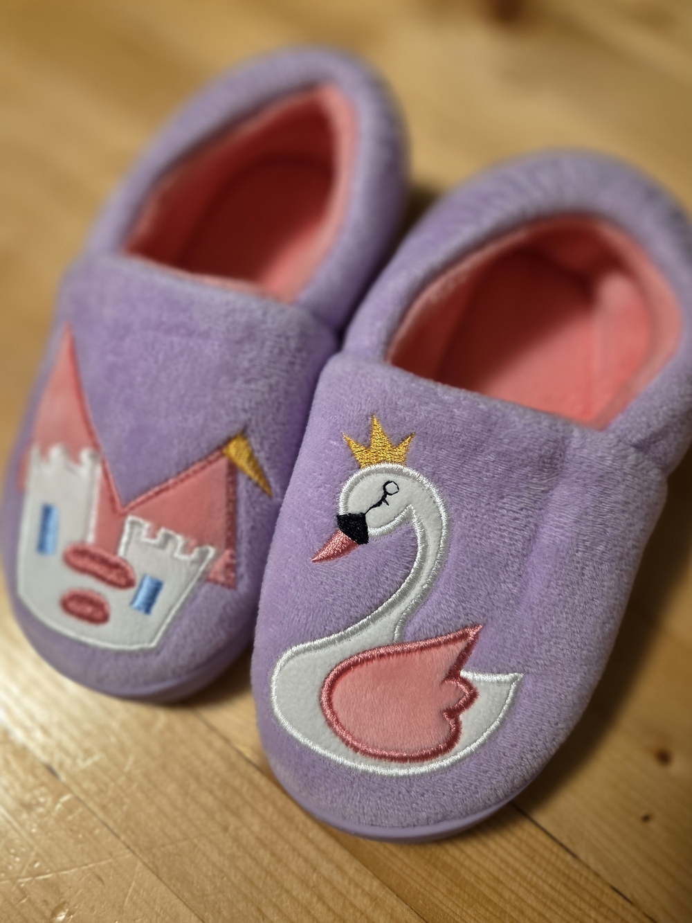 Kids Purple Swan Slipper Shoes - Pink Accent
